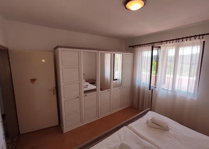 With Parking Space Kampor, Rab - 17873 Апартаменты Кампор